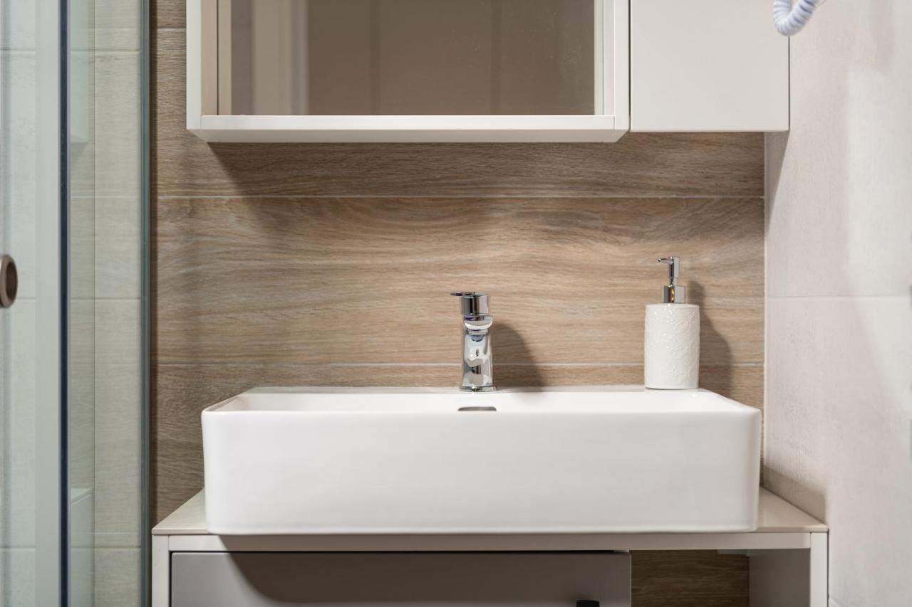 Sky Luxury Suites Сарти Екстериор снимка
